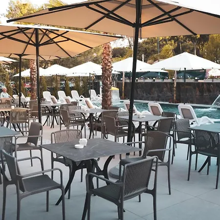 Ruko Boutique 酒店 格勒姆