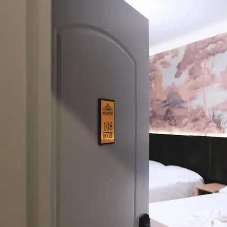 Szálloda Ruko Boutique Golem