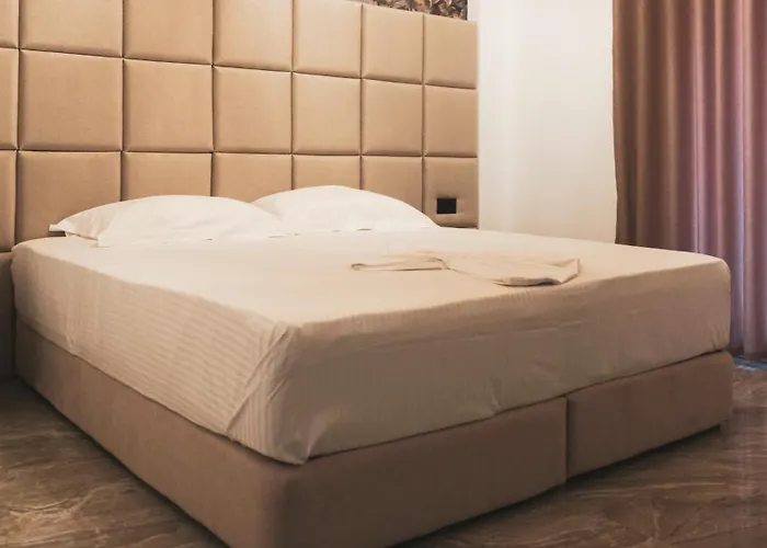 Ruko Boutique Golem (Tirana)